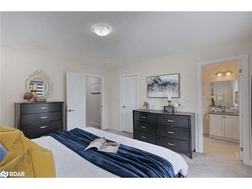 74 Leeson Street N, Grand Valley, ON - Indoor Photo Showing Bedroom