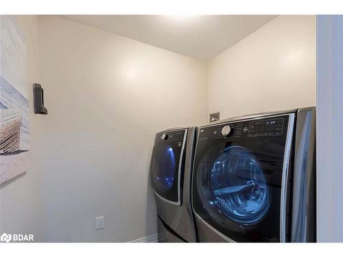 74 Leeson Street N, Grand Valley, ON - Indoor Photo Showing Laundry Room