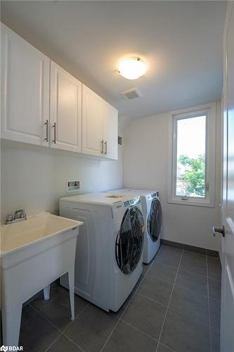 23 Wyn Wood Lane, Orillia, ON - Indoor Photo Showing Laundry Room