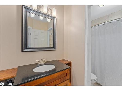 800 Jeffrey Lake Road, Bancroft, ON - Indoor Photo Showing Bathroom