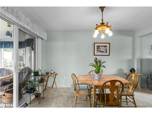 3093 26 Highway, Springwater, ON - Indoor Photo Showing Dining Room