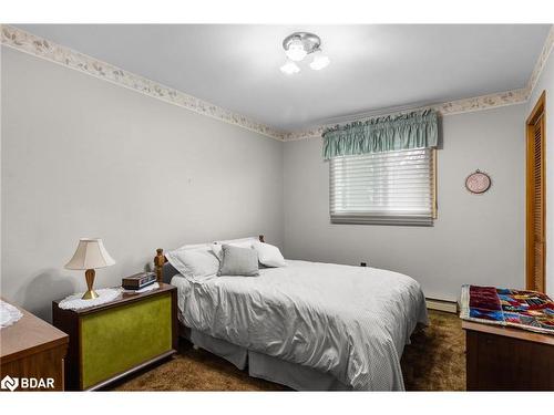 3093 26 Highway, Springwater, ON - Indoor Photo Showing Bedroom