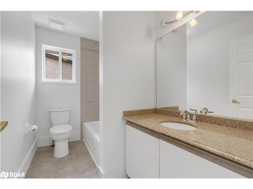 3 Kestrel Court, Barrie, ON - Indoor Photo Showing Bathroom