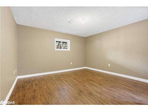 3 Kestrel Court, Barrie, ON - Indoor Photo Showing Other Room