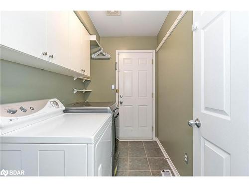 1448 Forest Street, Innisfil, ON - Indoor Photo Showing Laundry Room