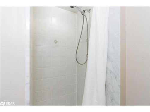 1448 Forest Street, Innisfil, ON - Indoor Photo Showing Bathroom