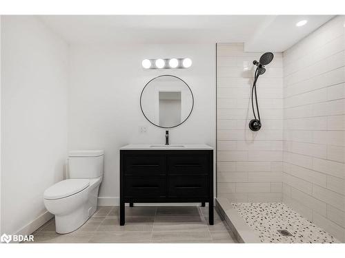 10 Shoreview Drive, Barrie, ON - Indoor Photo Showing Bathroom