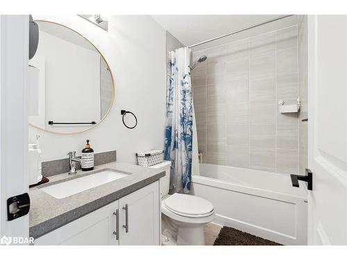 1495 Purchase Place Place, Lefroy, ON - Indoor Photo Showing Bathroom