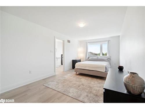 1495 Purchase Place Place, Lefroy, ON - Indoor Photo Showing Bedroom