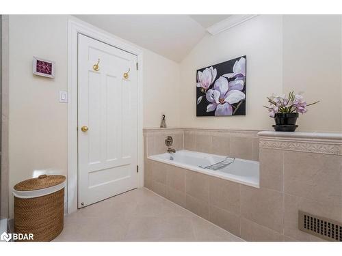 65 Normandy Boulevard, Toronto, ON - Indoor Photo Showing Bathroom