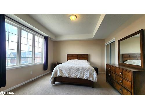 344 Edgehill Drive, Barrie, ON - Indoor Photo Showing Bedroom