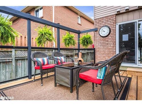 86 Arthur Avenue, Barrie, ON - Indoor Photo Showing Kitchen