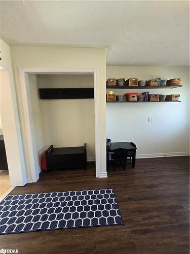 102-800 West Ridge Boulevard, Orillia, ON - Indoor Photo Showing Bedroom