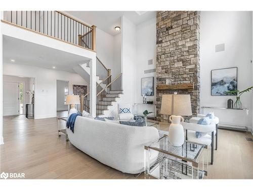 8 Clydesdale Court, Oro-Medonte, ON - Indoor Photo Showing Living Room With Fireplace