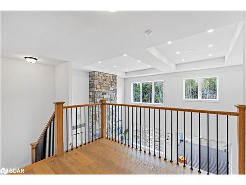 8 Clydesdale Court, Oro-Medonte, ON - Indoor Photo Showing Other Room