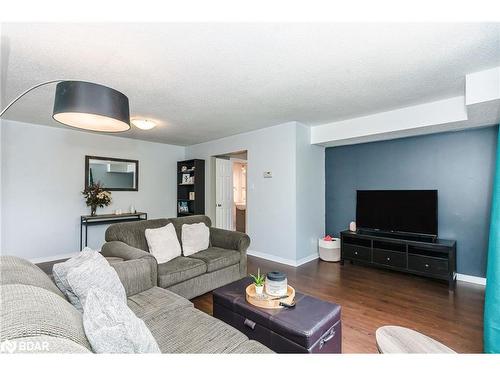 65 Dancy Drive, Orillia, ON - Indoor Photo Showing Living Room