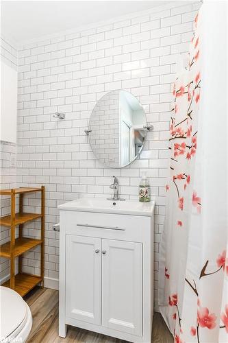 65 Dancy Drive, Orillia, ON - Indoor Photo Showing Bathroom