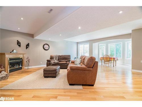 2320 7Th Line, Innisfil, ON - Indoor Photo Showing Living Room With Fireplace