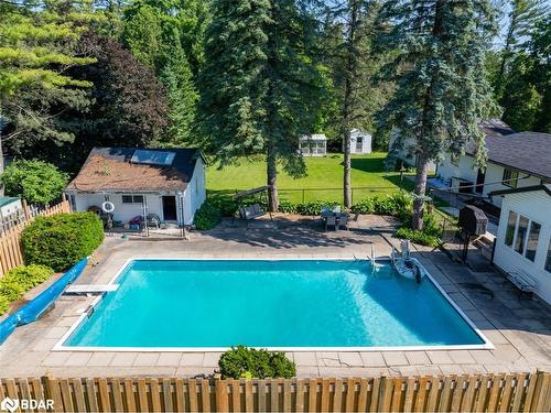 3156 25 Side Road, Innisfil, ON - Outdoor With In Ground Pool With Backyard