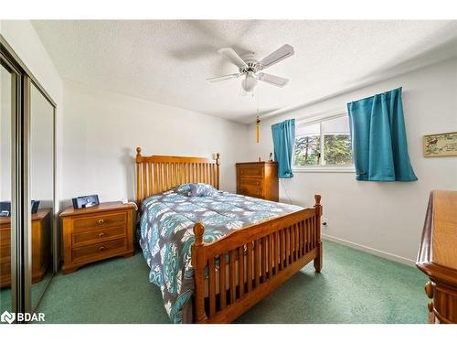 3156 25 Side Road, Innisfil, ON - Indoor Photo Showing Bedroom