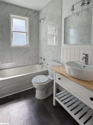 748 5Th Street E, Owen Sound, ON - Indoor Photo Showing Bathroom