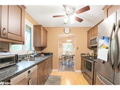 86 Clifton Street, Fenelon Falls, ON - Indoor Photo Showing Kitchen With Double Sink