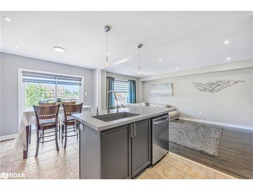 1208 Mary Lou Street, Innisfil, ON - Indoor Photo Showing Kitchen With Upgraded Kitchen