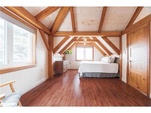 187 Champlain Road, Penetanguishene, ON - Indoor Photo Showing Bedroom