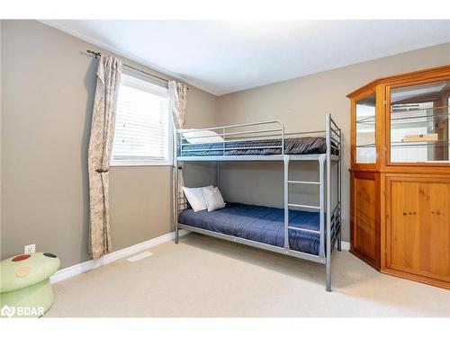 964 Corner Avenue, Innisfil, ON - Indoor Photo Showing Bedroom