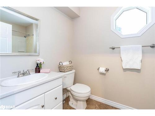 964 Corner Avenue, Innisfil, ON - Indoor Photo Showing Bathroom