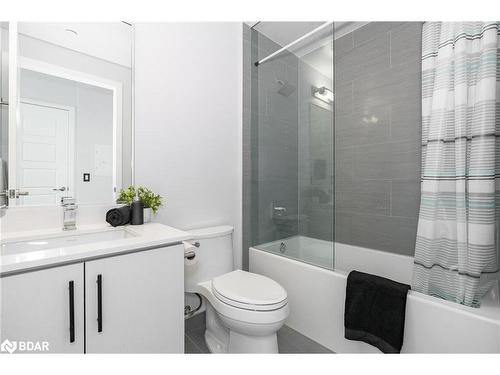 139-375 Sea Ray Avenue, Innisfil, ON - Indoor Photo Showing Bathroom