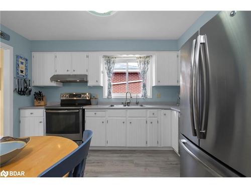 227 Rose Street, Barrie, ON - Indoor Photo Showing Kitchen With Double Sink
