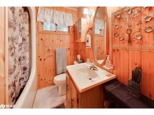 344 Loon Road, Georgina Island, ON - Indoor Photo Showing Bathroom