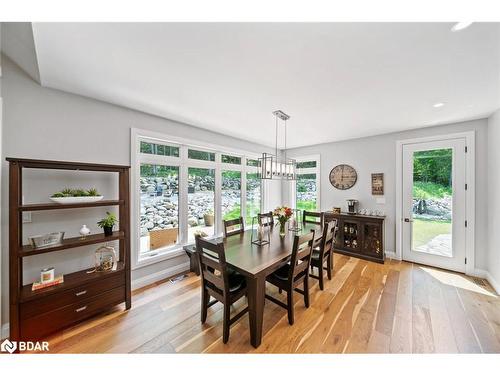 1087 Vindin Street, Midland, ON - Indoor Photo Showing Dining Room