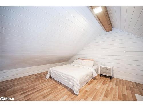 1087 Vindin Street, Midland, ON - Indoor Photo Showing Bedroom