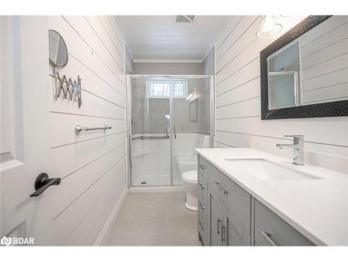 1087 Vindin Street, Midland, ON - Indoor Photo Showing Bathroom