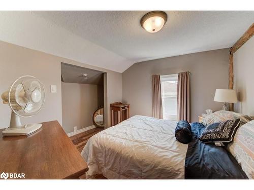 98 Snyder'S Road E, Baden, ON - Indoor Photo Showing Bedroom