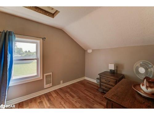 98 Snyder'S Road E, Baden, ON - Indoor Photo Showing Other Room