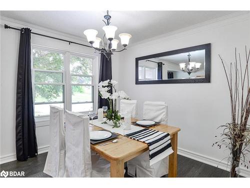 9 North Street W, Orillia, ON - Indoor Photo Showing Dining Room