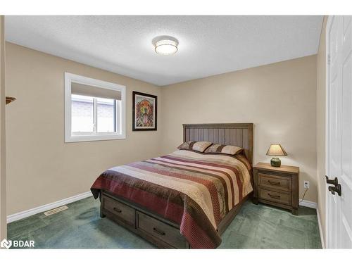 23 Grants Way, Barrie, ON - Indoor Photo Showing Bedroom