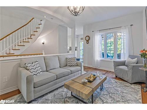 9 Tascona Court, Barrie, ON - Indoor Photo Showing Living Room