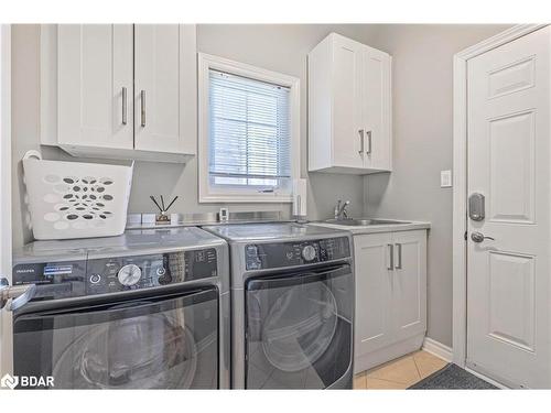 9 Tascona Court, Barrie, ON - Indoor Photo Showing Laundry Room