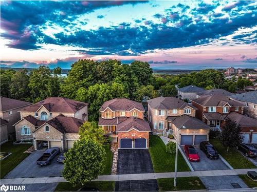 9 Tascona Court, Barrie, ON - Outdoor With Facade