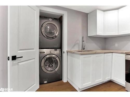1171 North Shore Drive, Innisfil, ON - Indoor Photo Showing Laundry Room