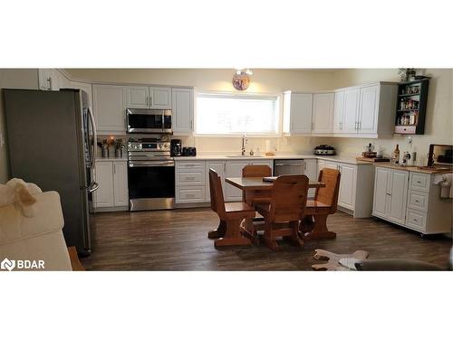 12 Fulsom Crescent, Orillia, ON - Indoor Photo Showing Kitchen