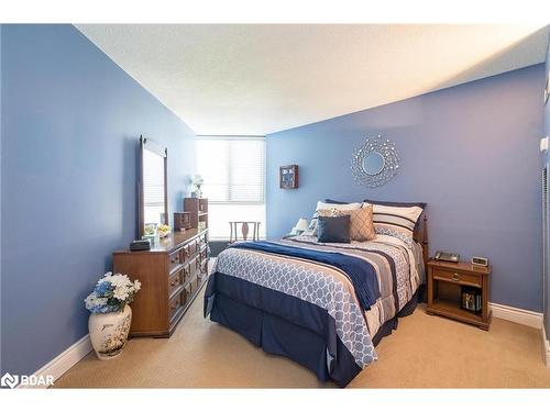 504-50 Baif Boulevard, Richmond Hill, ON - Indoor Photo Showing Bedroom