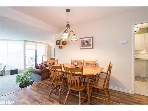 504-50 Baif Boulevard, Richmond Hill, ON - Indoor Photo Showing Dining Room