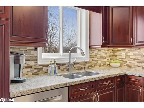 30 Capilano Court, Barrie, ON - Indoor Photo Showing Kitchen With Double Sink