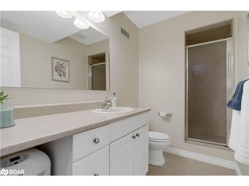 30 Capilano Court, Barrie, ON - Indoor Photo Showing Bathroom