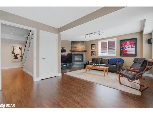 30 Capilano Court, Barrie, ON - Indoor Photo Showing Living Room With Fireplace